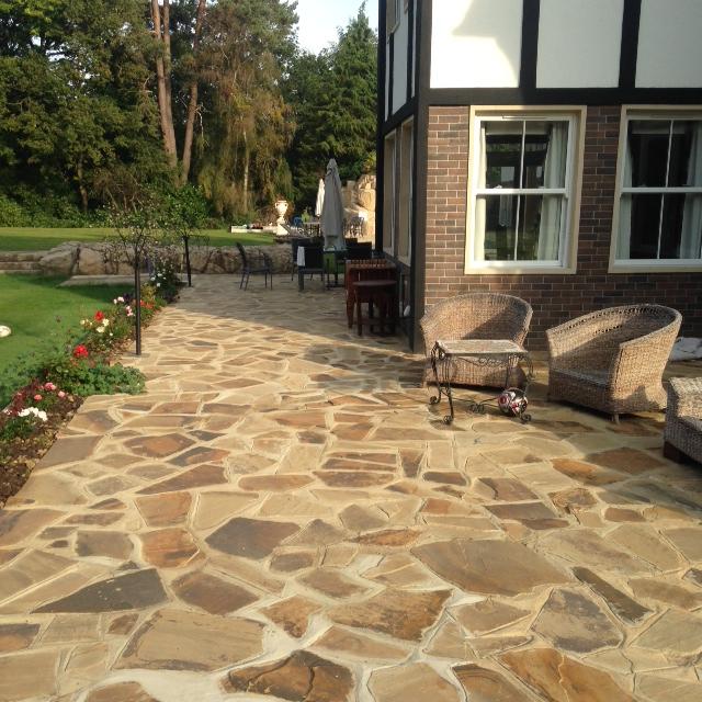 New Crazy Yorkstone Paving